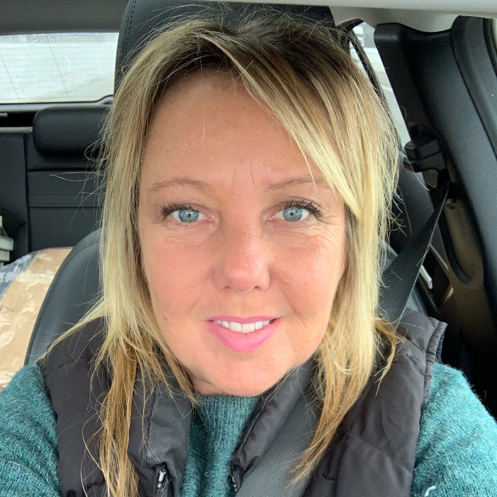 Meet your Posher, Jodee